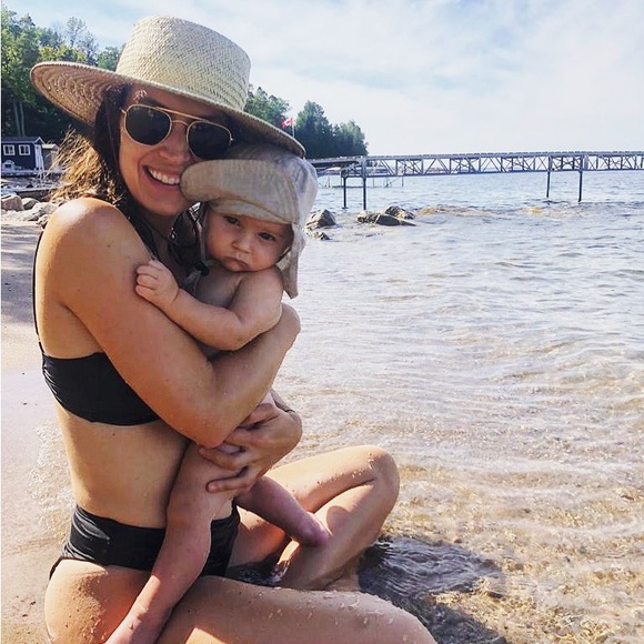 Meet your Posher, Francine - Picture 1 of 1